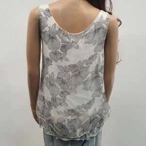 GIUSY made in Italy size small 🇮🇹 Floral Print Sleeveless Top silk tiered lined